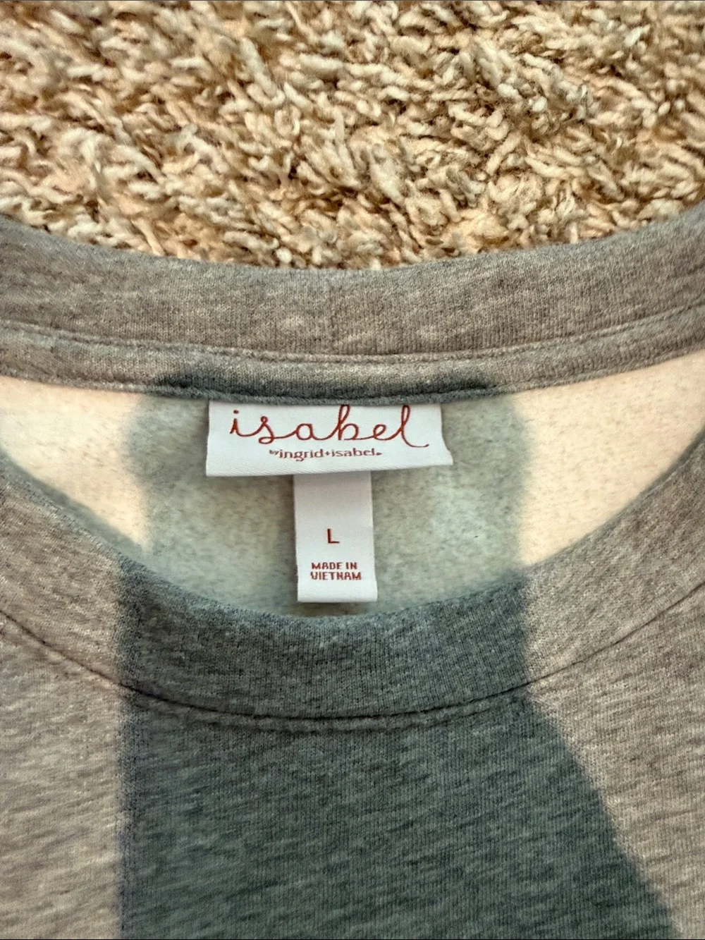 Cozy Gray 'MAMA' Crewneck Sweatshirt